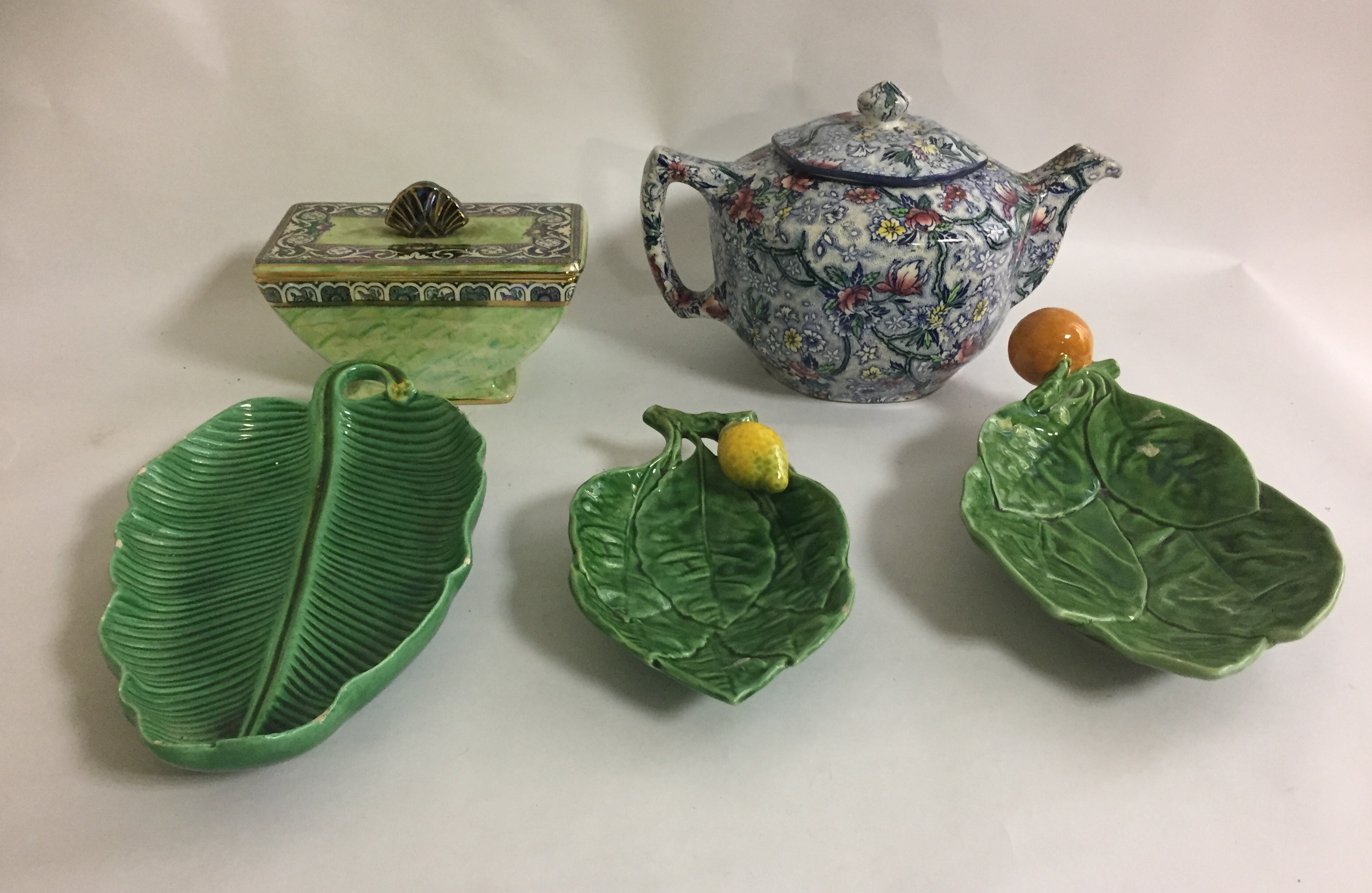 A SELECTION OF POTTERY ITEMS To include a Royal Venton ware bowl with foliate and bird motifs, a - Image 2 of 2