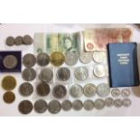 A COLLECTION OF 20TH CENTURY COMMEMORATIVE COINS Two Princess Diana five pound coins, dated 1997,