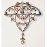 AN ANTIQUE YELLOW METAL, DIAMOND AND PEARL BROOCH Set with three pearls and approximately 45 round