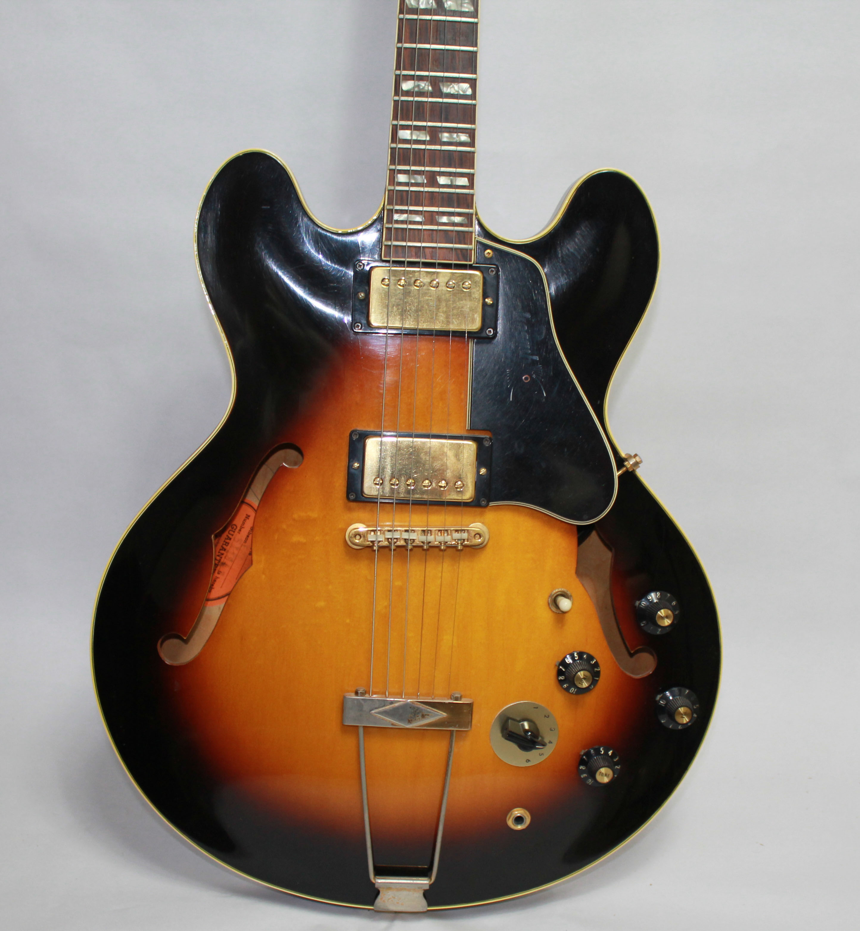 GIBSON, A VERY RARE ES 345 STEREO GUITAR, CIRCA 1965 (Minimum play), complete with hang tags, - Image 12 of 28