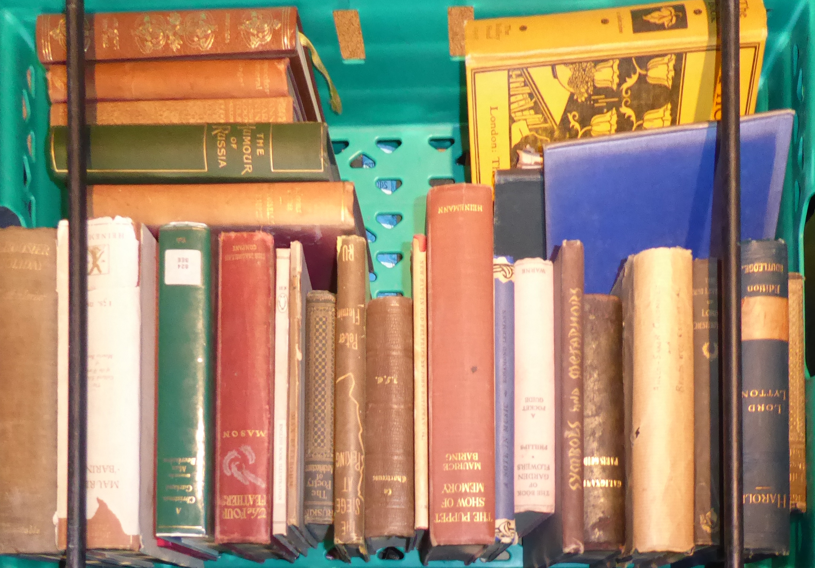 A LARGE COLLETION OF ANTIQUE AND LATER HARDBACK NOVELS Seven boxes.