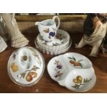 6 PIECE ASSORTED ROYAL WORCESTER TABLEWARE