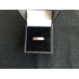 9CT GOLD BAND RING SIZE N 1.9G