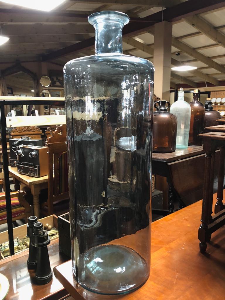 LARGE BLUE FLOORSTANDING GLASS BOTTLE - Image 2 of 2