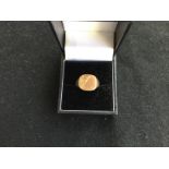 9CT GOLD CYGNET RING SIZE N 1.8G