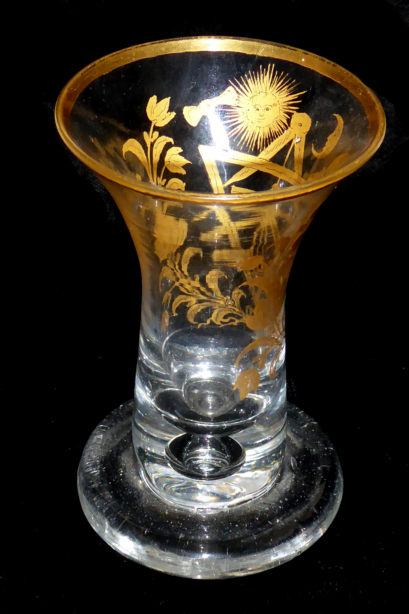 A LATE 18TH CENTURY AMERICAN FIRING GLASS With trumpet bowl finely gilded with Masonic symbols - Image 3 of 4