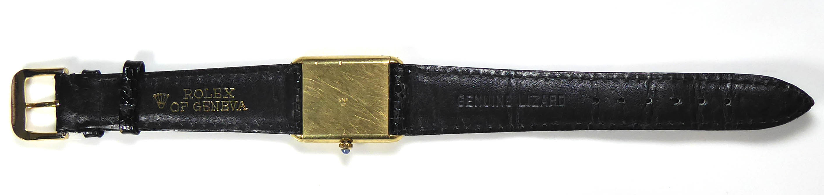 ASPREY, A VINTAGE 18CT GOLD GENT'S WRISTWATCH The rectangular dial with sapphire set winder, - Image 4 of 6