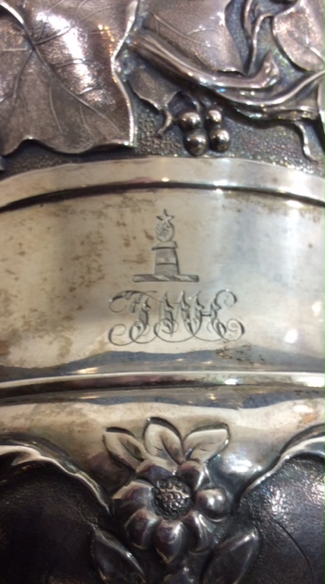 A PAIR OF GEORGIAN SILVER BALUSTER FORM GOBLETS With a wide band of leaves and berries, hallmarked - Image 4 of 4