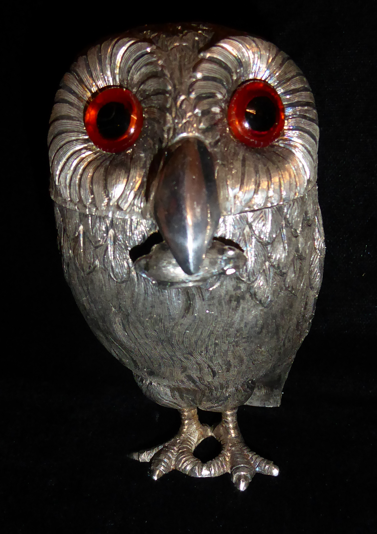 A 20TH CENTURY NOVELTY SILVER OWL AND MOUSE MUSTARD POT Engraved hinged body set with amber glass