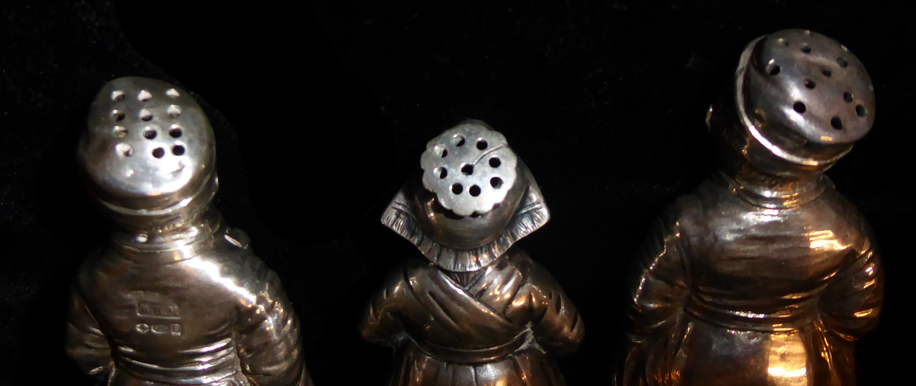 A COLLECTION OF THREE EARLY 20TH CENTURY DUTCH SILVER PEPPER POTS Two modelled as boys, marked 'BHM' - Image 3 of 5