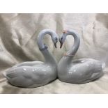 LLADRO SPANISH PORCELAINE ' ENDLESS LOVE' YEAR 1998 MODEL 6585 GOOD CONDITION