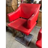 RETRO BARBERS CHAIR