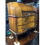 ITALIAN STYLE WRITING BUREAU WITH FOLIAGE MARQUETRY INLAY, KEY AND 2 DRAWERS. BRASS HANDLES AND