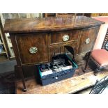 GEORGIAN MAHOGANY DRESSING TABLE, MAPLE AND EBONY INLAY, FLAME AND QUILTED CUT MAHOGANY VENEER