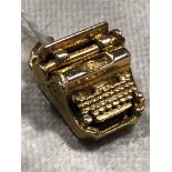 A 9CT GOLD CHARM TYPEWRITER WEIGHT 5.2G