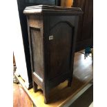 ANTIQUE 19TH CENTURY OAK PANELLED PLINTH / STAND WITH MISSING TOP H X 83 D X 25 W X 40 CM