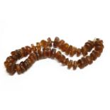A single row rondelle amber bead necklace,85.94g
