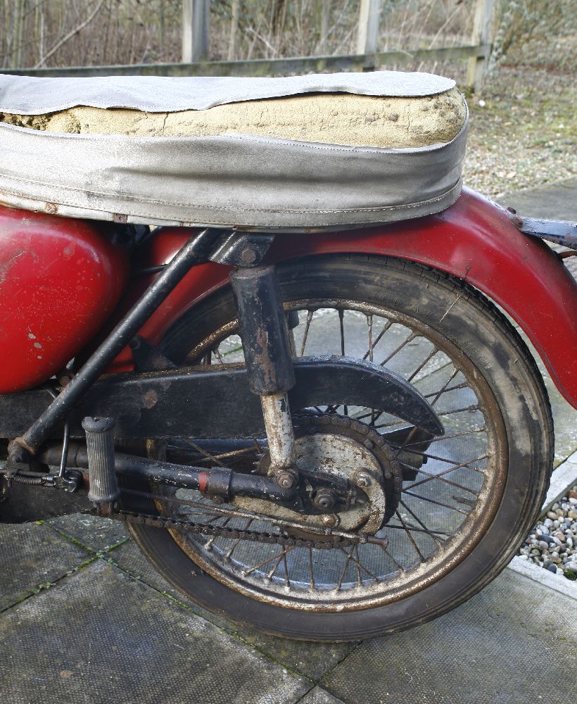 BSA Bantam D7 175 (believed to be 1961) motorcycle,registration number THV 872, no papers, missing - Image 4 of 11
