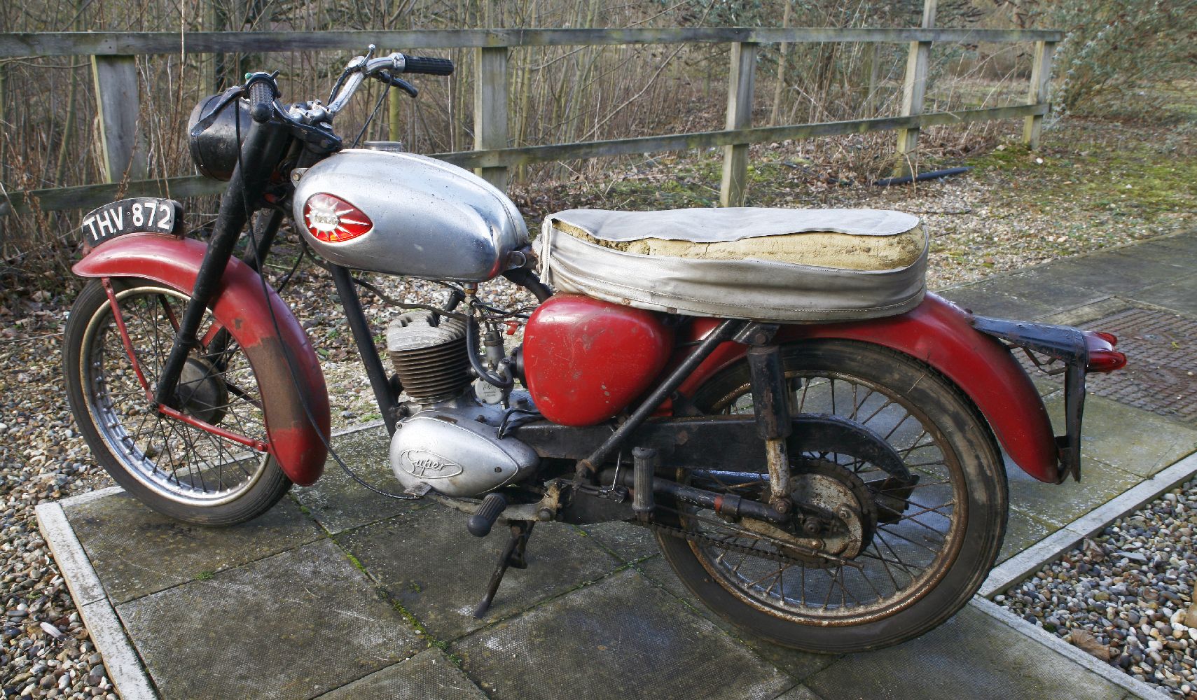 BSA Bantam D7 175 (believed to be 1961) motorcycle,registration number THV 872, no papers, missing