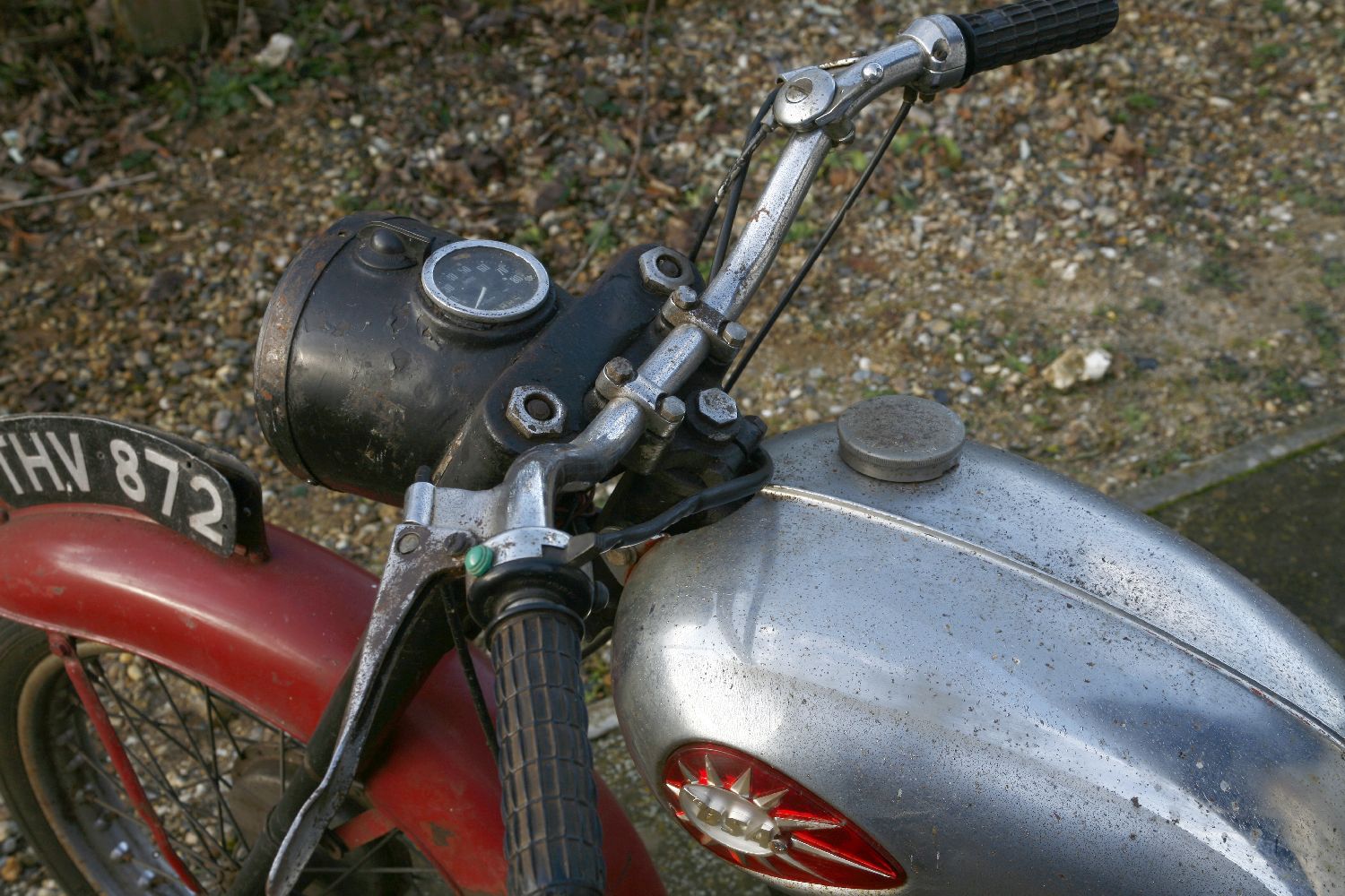 BSA Bantam D7 175 (believed to be 1961) motorcycle,registration number THV 872, no papers, missing - Image 6 of 11