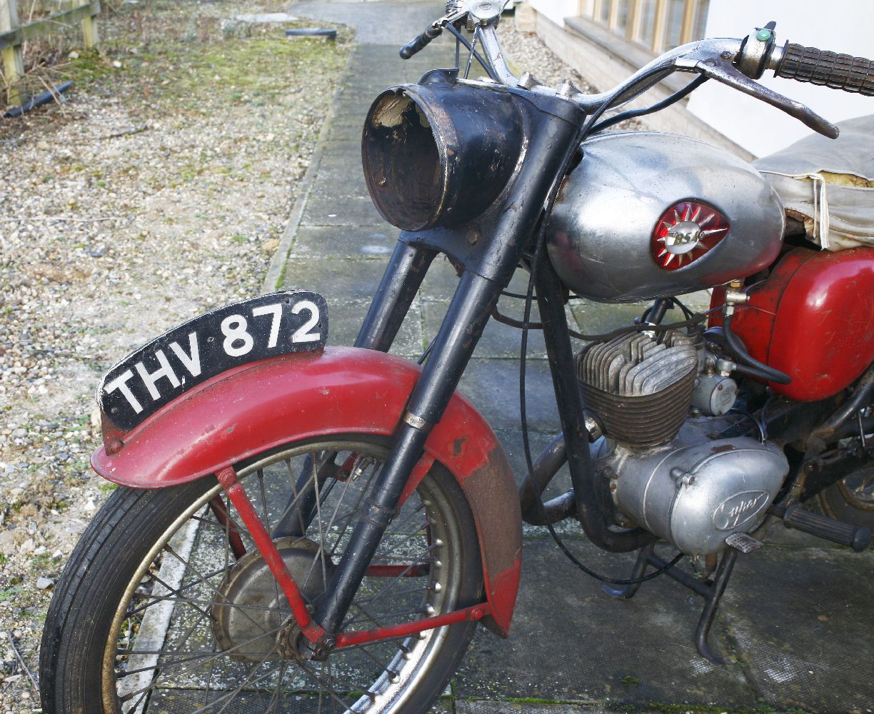 BSA Bantam D7 175 (believed to be 1961) motorcycle,registration number THV 872, no papers, missing - Image 7 of 11