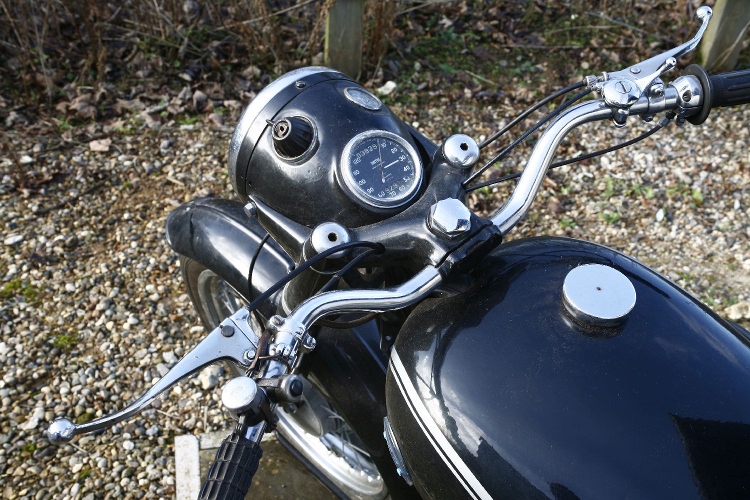 A 1959 AJS 350 Single motorcycle,first registered 3rd March 1959, registration 164 JHA, chassis - Image 6 of 10