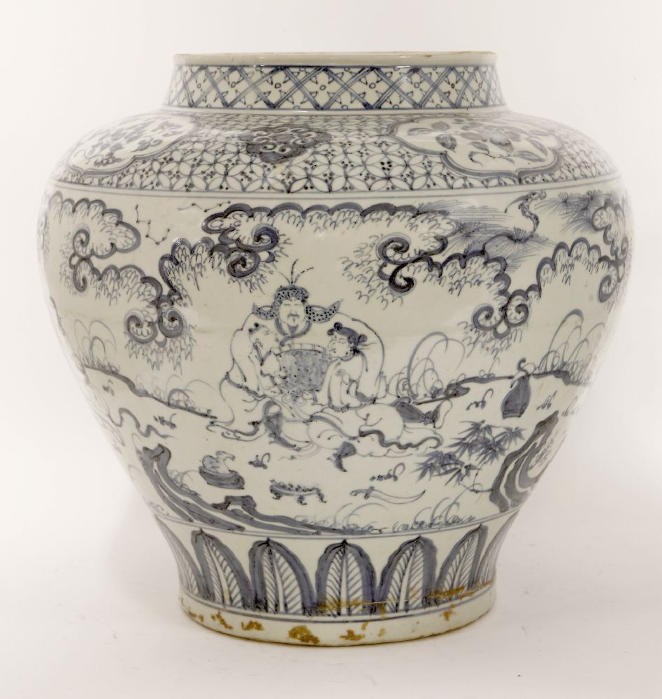 A Chinese blue and white jar,painted with figures listening to music in a garden, between a diapered - Image 2 of 4