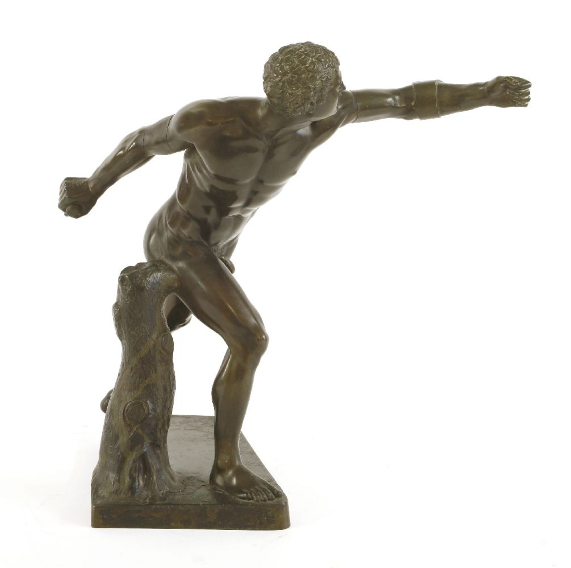 A bronze figure of an athlete, 19th century, after The Borghese Gladiator, 40cm high'The Borghese - Bild 2 aus 4