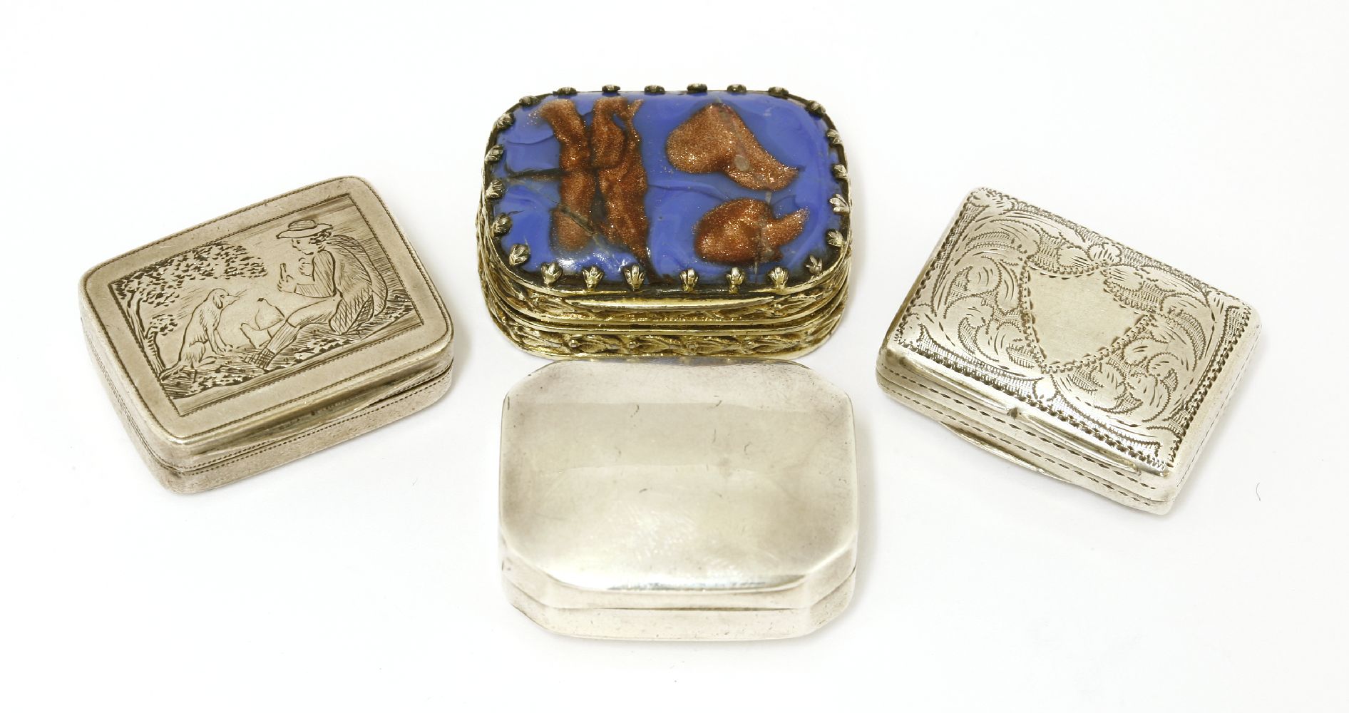 Four silver vinaigrettes,probably Birmingham 1809,silver gilt with a blue and aventurine cover,1.3cm