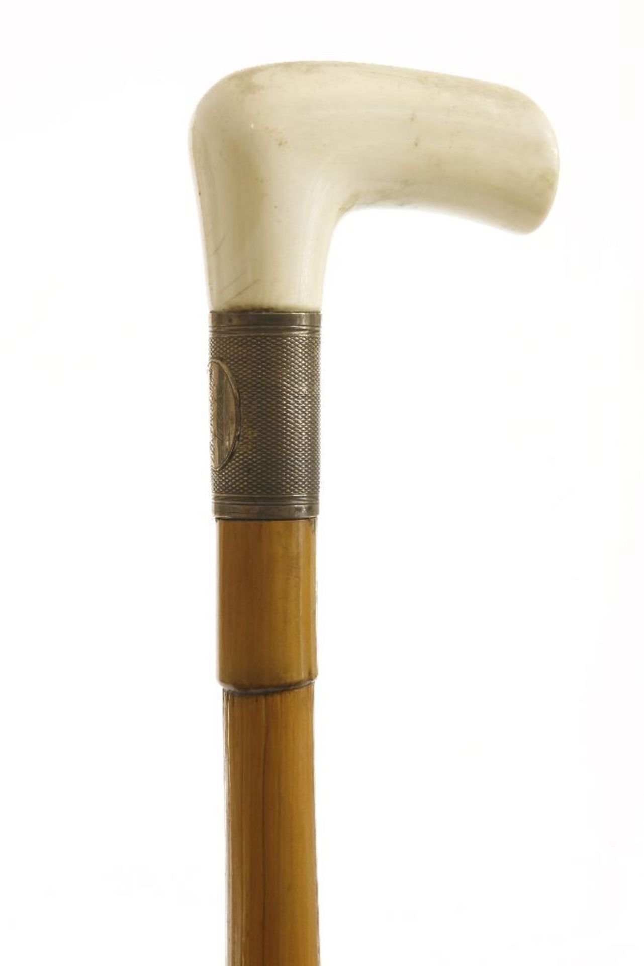 A stout traditional walking stick,c.1900, containing a rolled umbrella,89cm long - Bild 3 aus 5