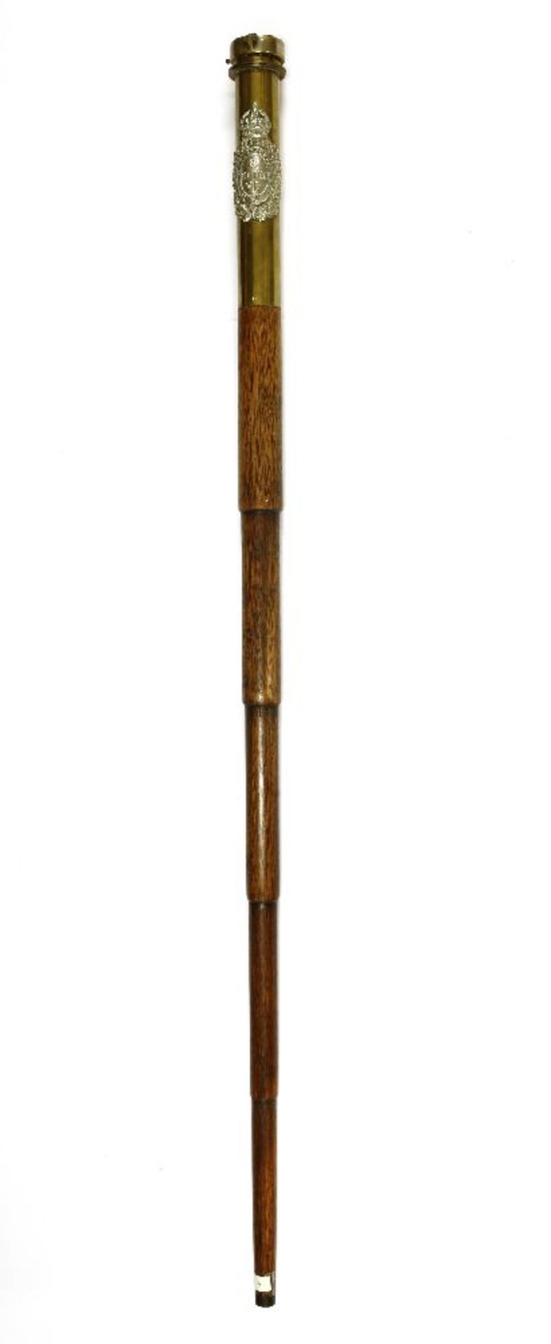 A Victorian stepped wooden walking stick,having a brass handle carrying the crest of the Kings - Bild 2 aus 2