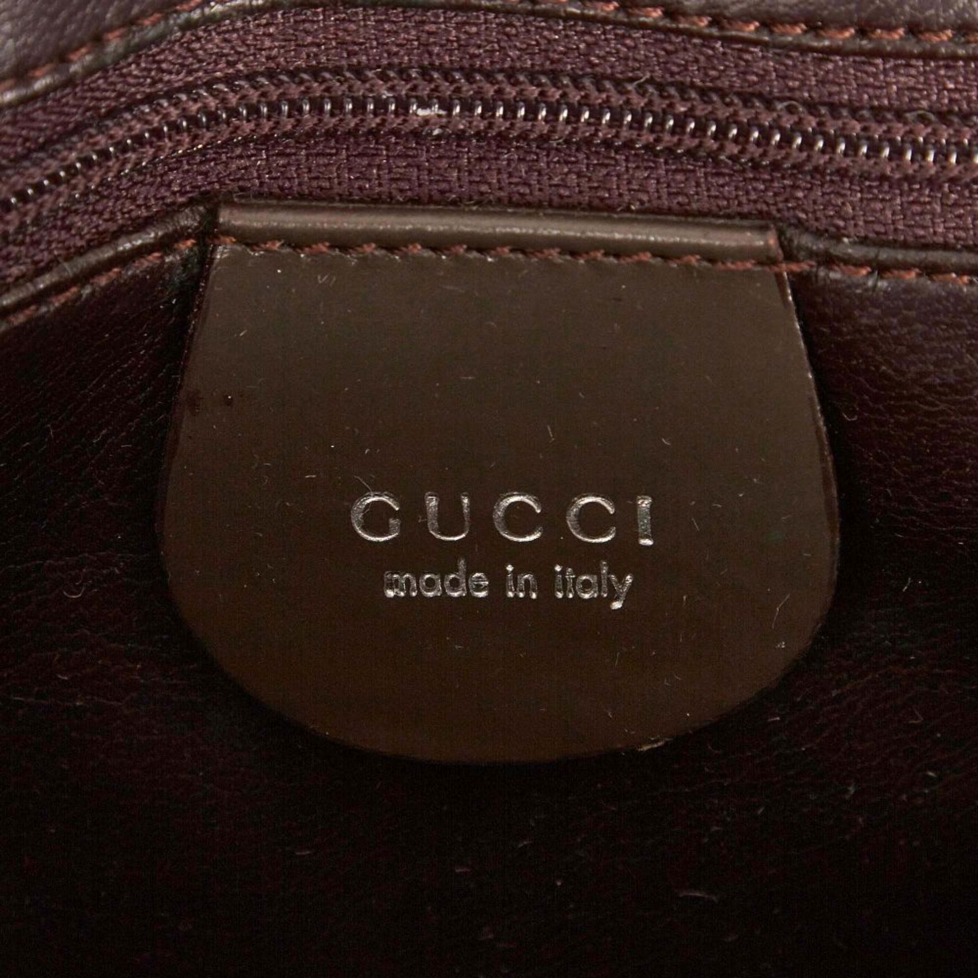 A Gucci 'Double G' leather handbagthis Soho handbag features a leather body, flat handles, top zip - Bild 2 aus 3