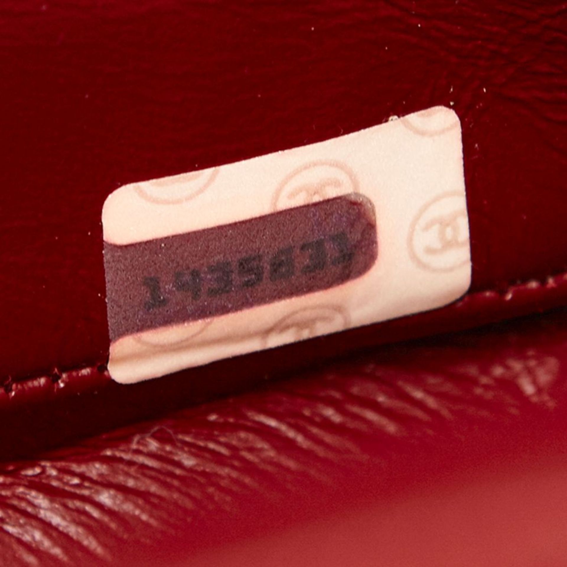 A Chanel matelassé lambskin leather chain shoulder bag,a lambskin leather body, exterior back slip - Bild 3 aus 4