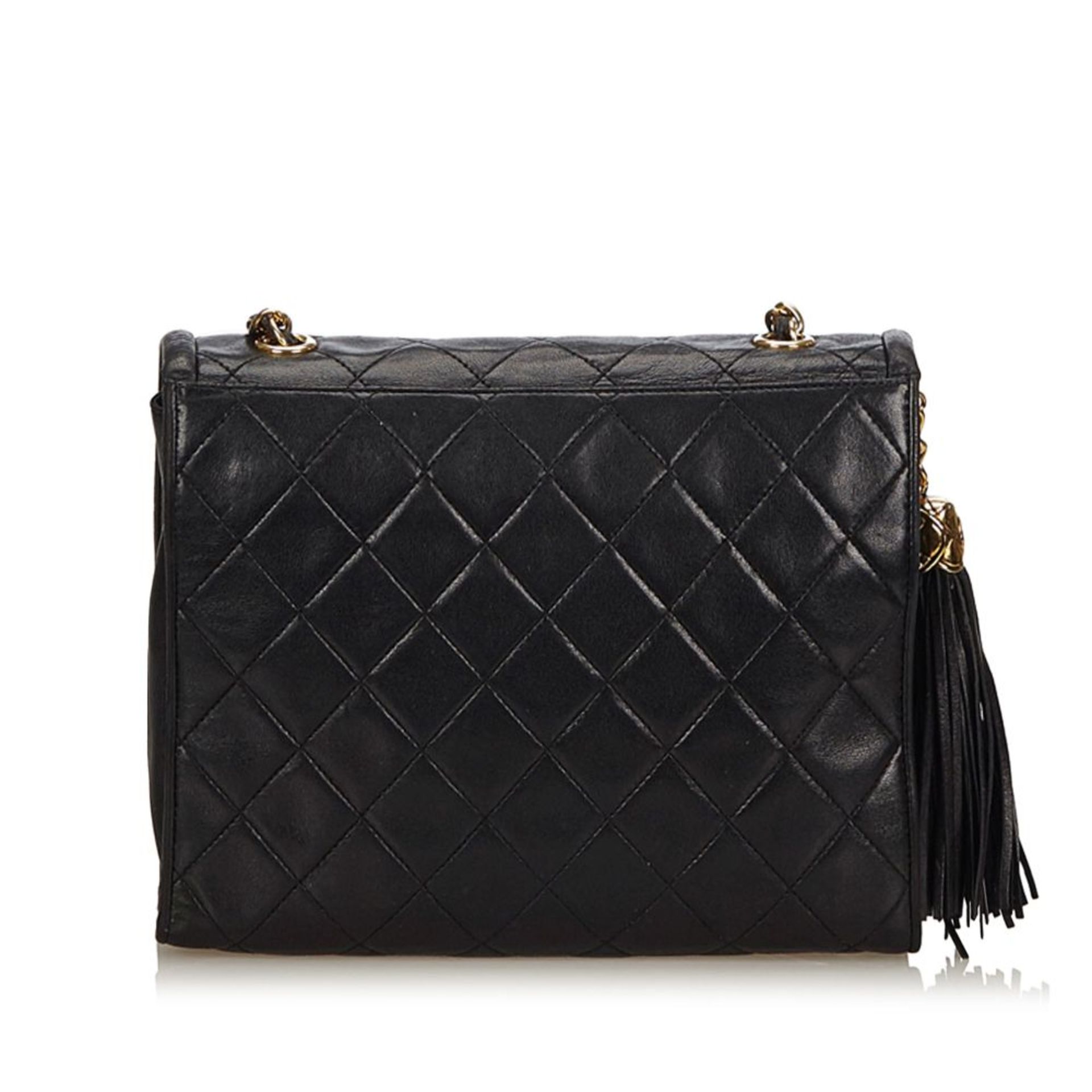 A Chanel matelassé tassel double flap shoulder bag,featuring a lambskin leather body, gold-tone - Image 3 of 5
