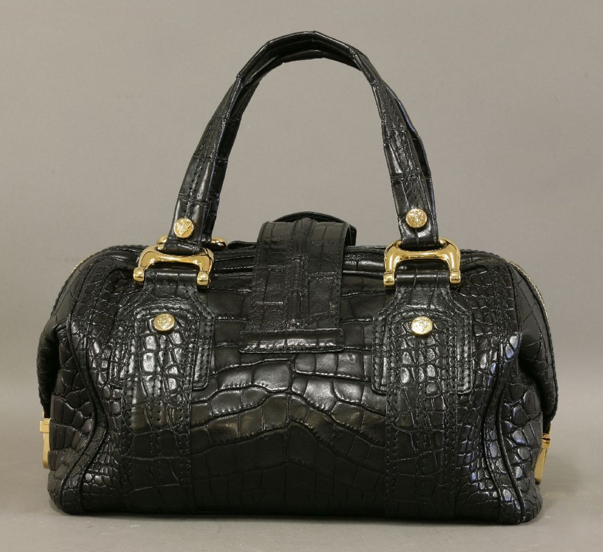 A Gucci crocodile 'Aviatrix Boston' handbag,black crocodile-skin with gold-toned hardware, dual - Bild 2 aus 2