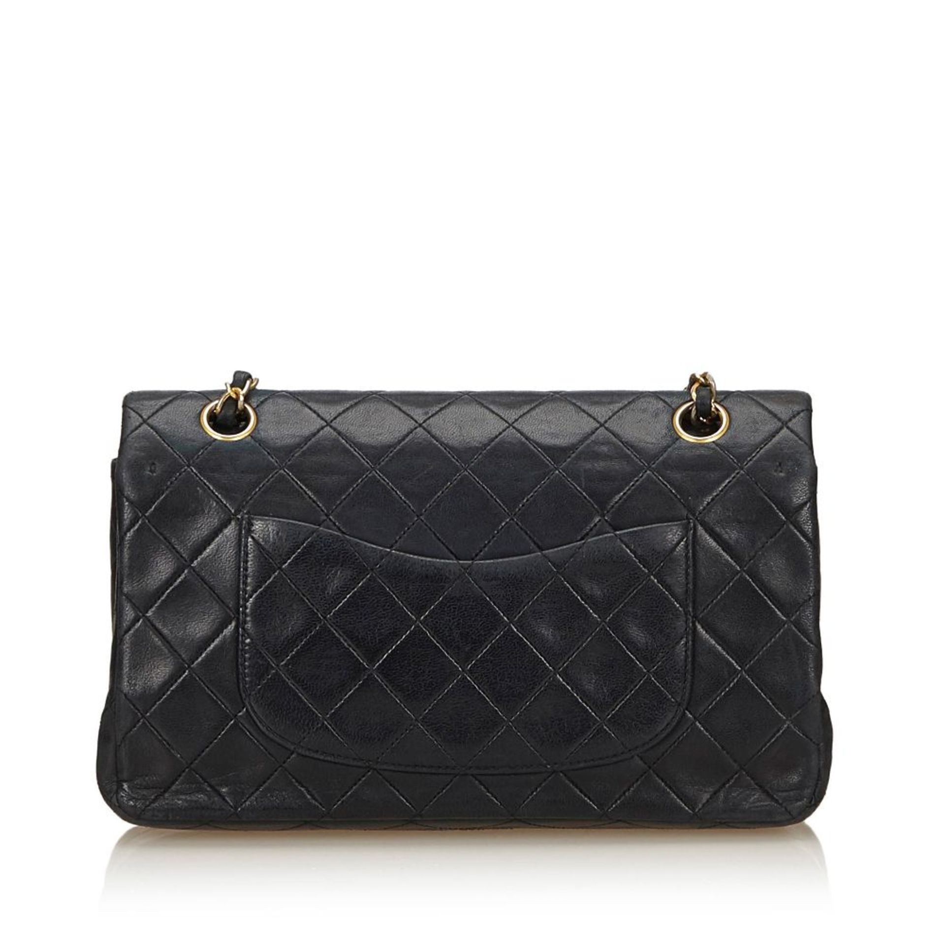 A Chanel classic medium double flap bag,featuring a quilted lambskin leather body, chain shoulder - Image 3 of 7