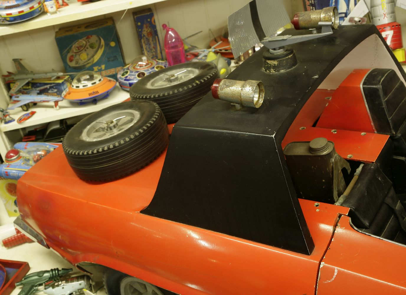 An original film prop for the ‘The Investigator’ a six-wheeled car, designed by Reg Hill for Gerry - Image 10 of 12