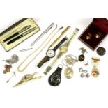 A collection of costume jewellery, to include a bar brooch, marked 9ct, 1.66g, a Smiths Empire