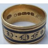 An early 19th century George III period hallmarked 18-carat yellow gold Memorial Ring,