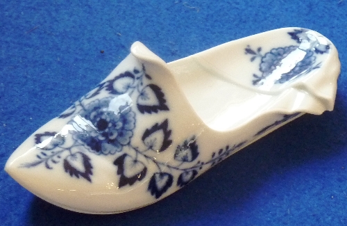 An unusual late-19th / early-20th century Meissen porcelain dish modelled as a slipper and