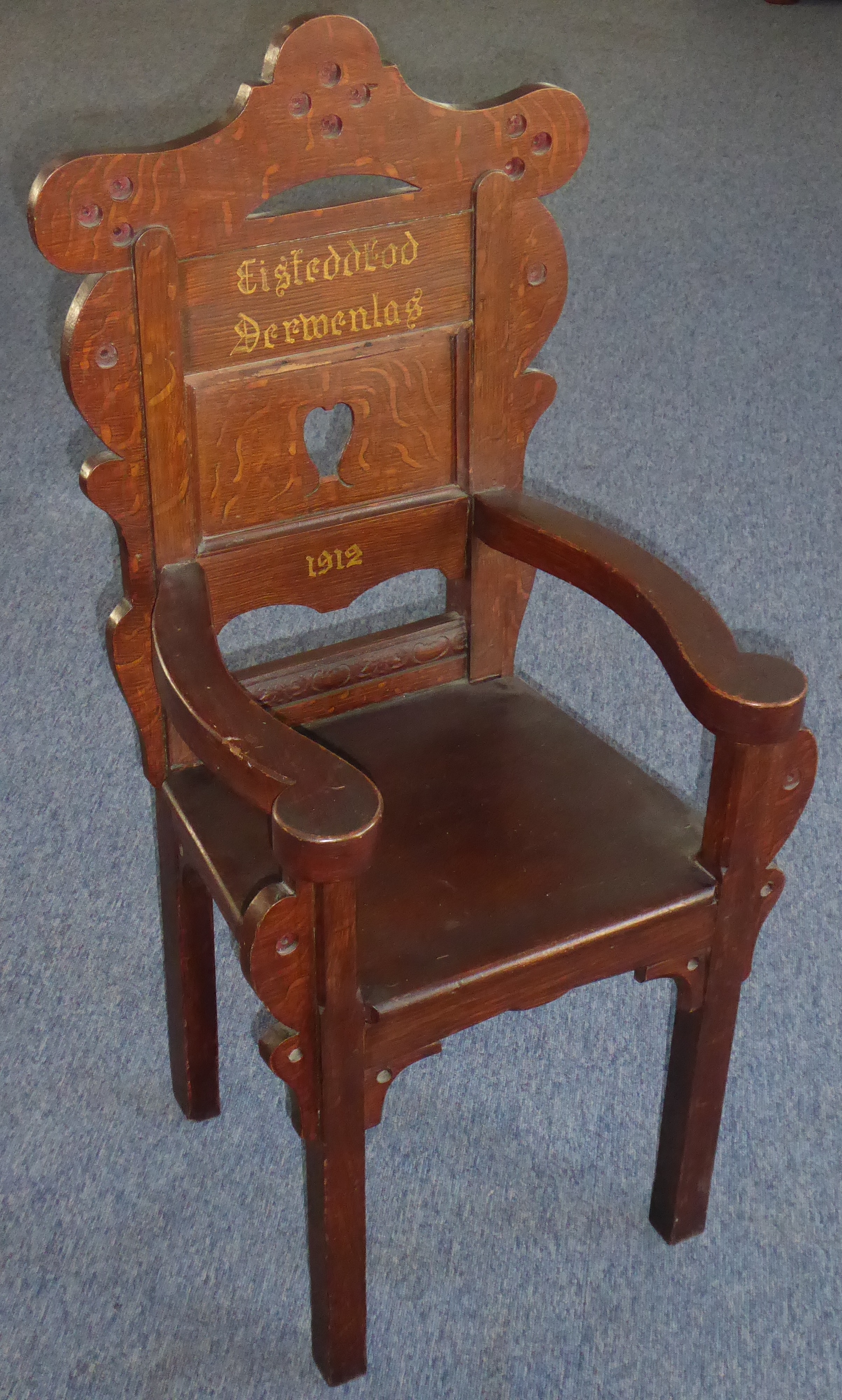 A rare Welsh Eisteddfod oak child's throne,