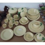 A Wood "Jasmine" part dinner service.