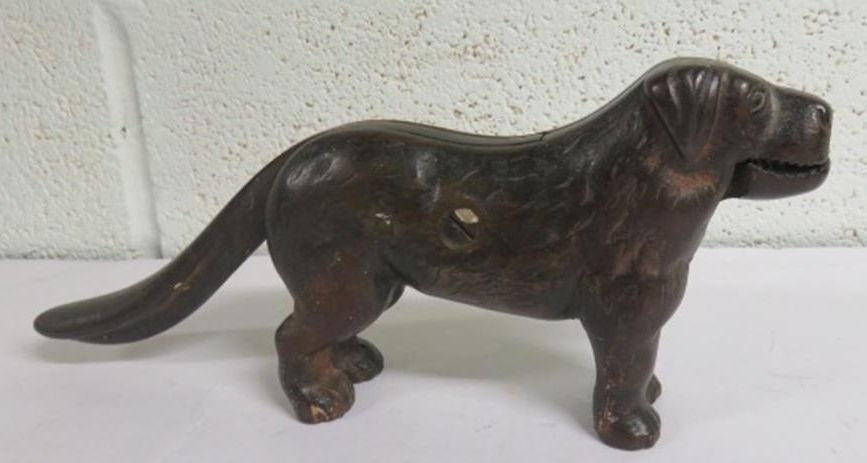 Victorian cast iron nutcracker in the form of a dog