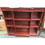 Mahogany open shelf breakfront bookcase, 39cm x 110cm x 31cm