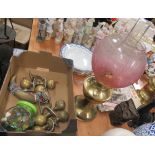 Quantity of general miscellana to include an oil lamp, marbles, brassware etc