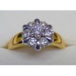 18CT GOLD & DIAMOND CLUSTER RING, THE BRILLIANT-CUT DIAMONDS APPROX, 1.