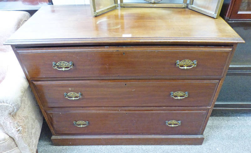 EARLY 20TH CENTURY WALNUT CHEST OF 3 DRAWERS ON PLINTH BASE