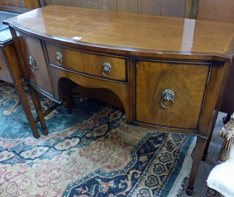 20TH CENTURY MAHOGANY BOW FRONT SIDEBOARD WITH DRAWER & 2 PANEL DOORS ON SQUARE SUPPORTS 122 CM