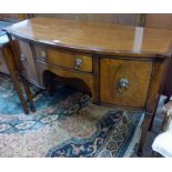 20TH CENTURY MAHOGANY BOW FRONT SIDEBOARD WITH DRAWER & 2 PANEL DOORS ON SQUARE SUPPORTS 122 CM