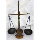 19TH CENTURY SET OF BRASS SCALES WITH CROSS BEAM WEIGHING PANS AND COMPLETE SET OF WEIGHTS,